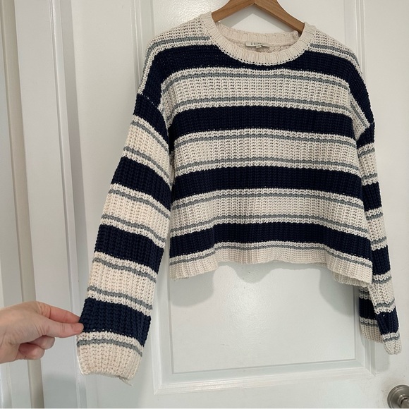 Z Supply Navy and Cream Striped  c cropped Crew Neck Sweater - Picture 2 of 9